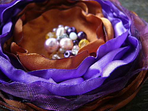 Brož - květ - bronz - lila — foto 2