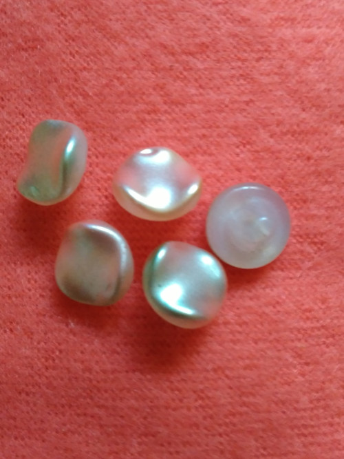 Perleťové knoflíky — foto 2