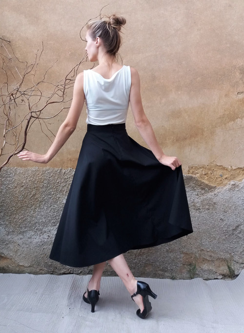 Elegantní Černá Půlkolová - Sleva!! — foto 2