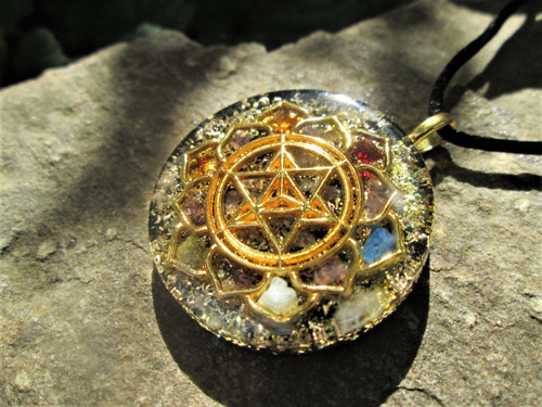 Org. šperk ,, Sri Yantra v čakrách " — foto 3