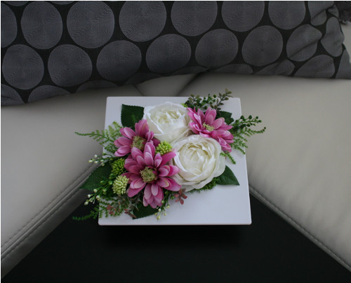 Ikebana s kaméliemi a chryzantémami — foto 2