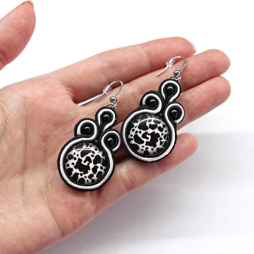 MAX - flakaté soutache náušnice — foto 4