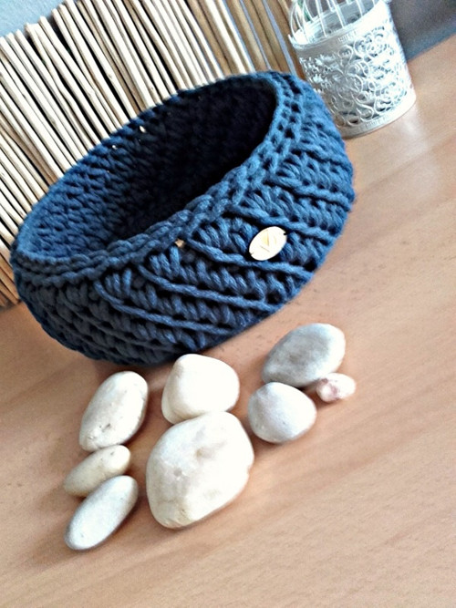 Košík háčkovaný tmavý JEANS — foto 5