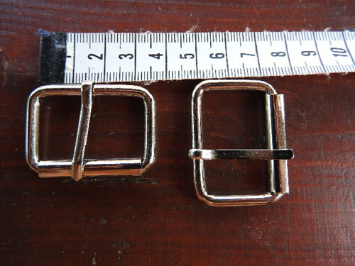 Kovová spona 32 mm nikl — foto 2