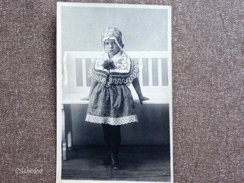 Bětuška v kroji — foto 2