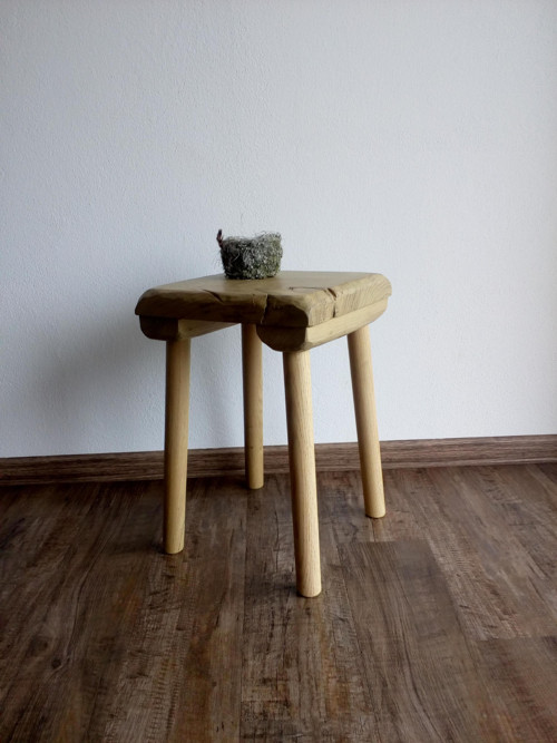 Dubová stolička čili štokrdel — foto 2