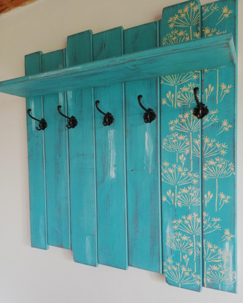 Vešiak tyrkys - kvetinky — foto 2
