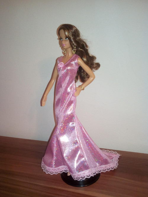Růžové šaty pro Barbie III. — foto 3