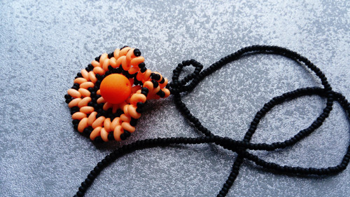 Náhrdelník UV Pearl Orange — foto 2