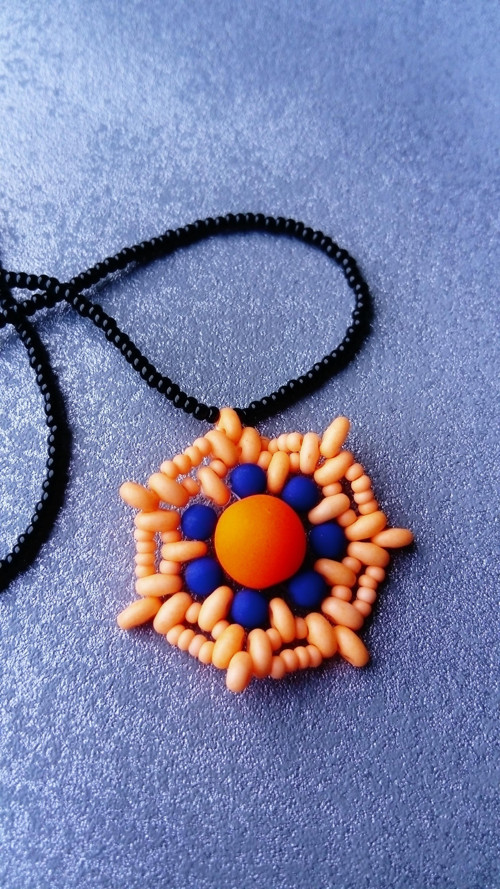 Náhrdelník Mandala Blue-Orange — foto 4