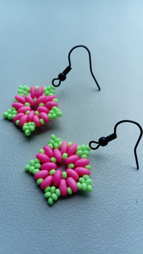 Náušnice UV Star Green-Pink — foto 3