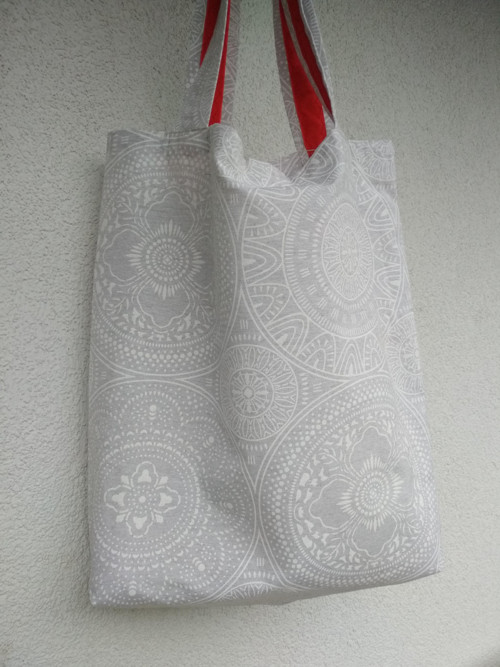 Mamdala bílo šedá — foto 3