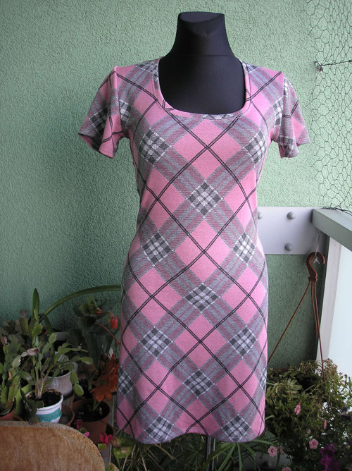 Šaty — foto 5