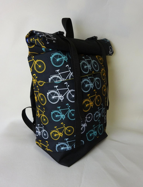 IHNED KE KOUPI - batoh cyklistický — foto 2