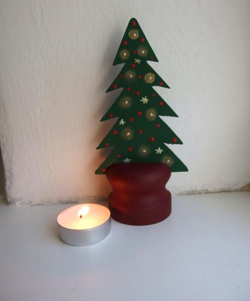 Stromek se stojánkem od strýčka Borise :-D — foto 2