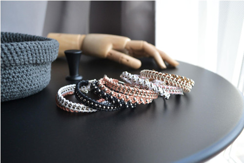 Černý náramek WRAP BRACELET — foto 3