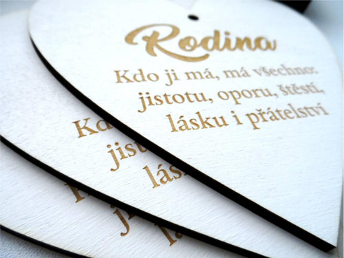Rodina - dřevěné srdce bílé — foto 3