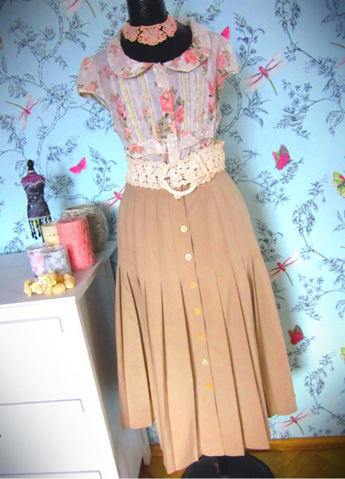 Anglická vintage plisé sukně — foto 2