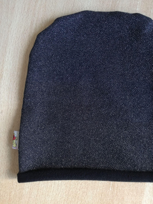 Černá třpytivá čepka — foto 2