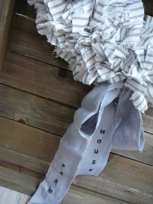 Lněný shabby věnec STRIPES grey 33cm — foto 4