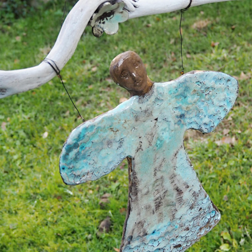 Anděl v tyrkysové a driftwood — foto 2