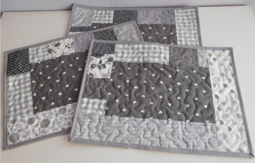 Šedobílý patchwork - prostírání — foto 2