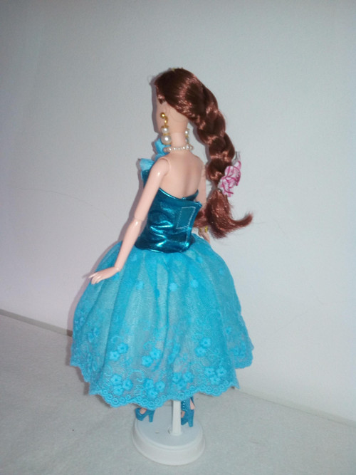 Šaty pro Barbie — foto 3