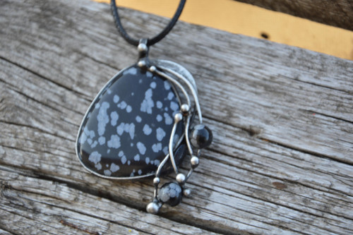 Propletenec obsidiánový — foto 4