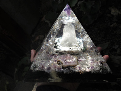 Org. pyramida ,, Pramen života " — foto 4