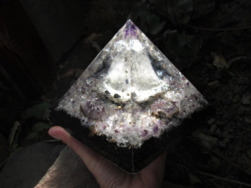 Org. pyramida ,, Pramen života " — foto 5