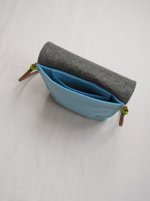 Crossbody se zelenými oušky — foto 2