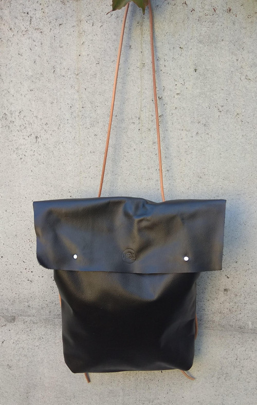 Black minimal bag/backpack — foto 4