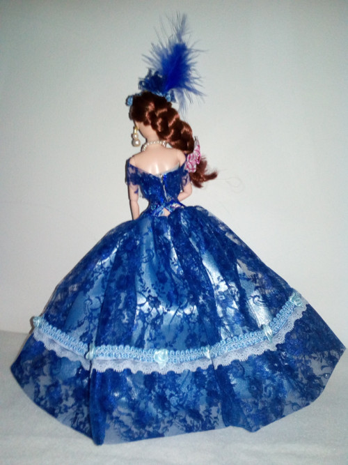Šaty pro Barbie modré — foto 2