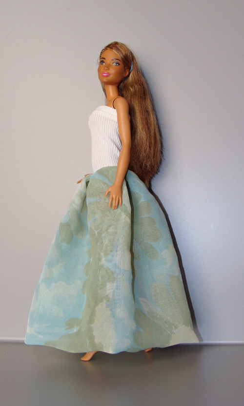 Barbie - Dlouhé zelenomodré šaty — foto 4
