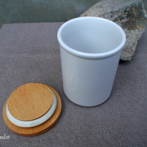 Porcelánová dóza — foto 2