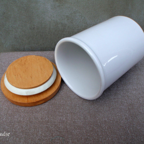 Porcelánová dóza — foto 4