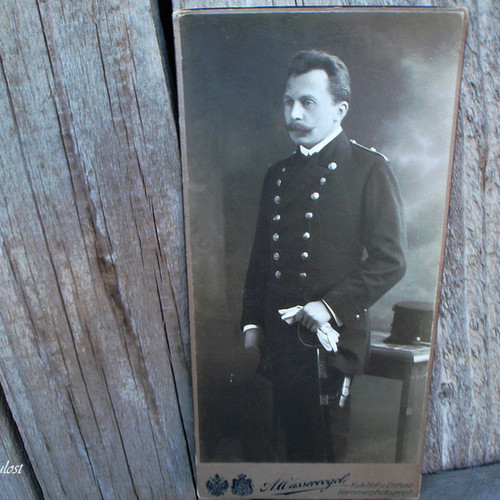 Oficír — foto 2
