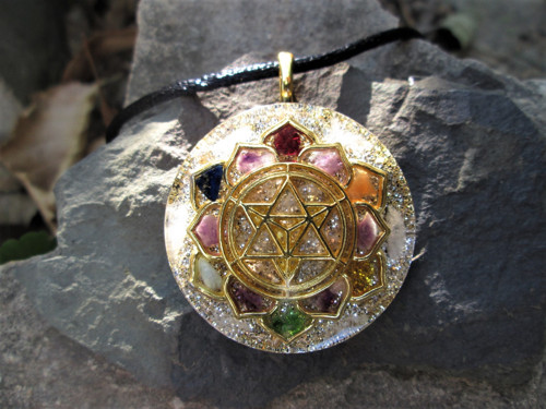 Org. šperk ,, Sri Yantra v čakrách " — foto 2
