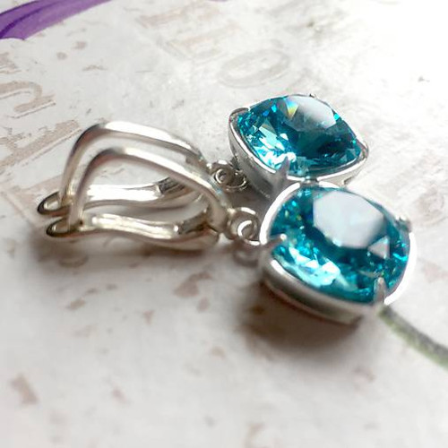 Strieborné náušnice so Swarovski kryštálom — foto 2