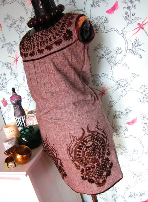 Šaty vyšívaný tweed — foto 3