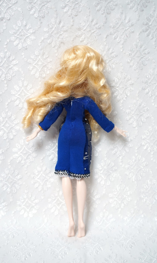 Šaty pro Ever After High — foto 3