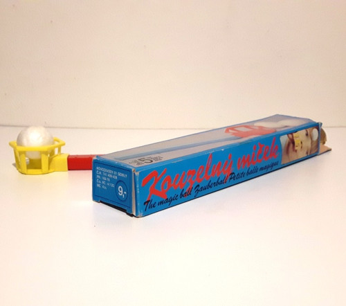 KOUZELNÝ MÍČEK-retro hračka — foto 4