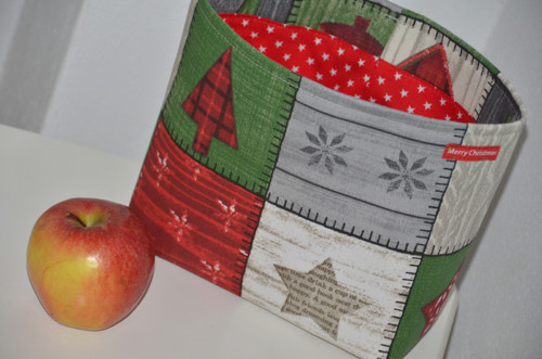 Košík z látky – vánoční patchwork — foto 5