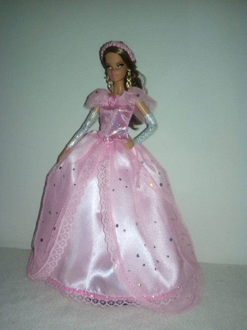 Šaty pro princeznu Barbie — foto 2