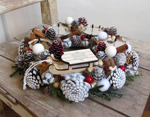 Adventní věnec se sáněmi — foto 2