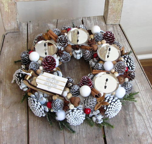 Adventní věnec se sáněmi — foto 3