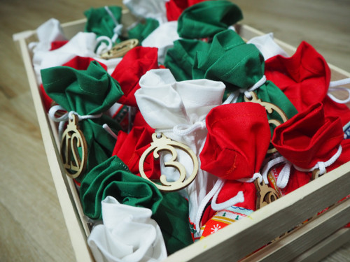 Adventní kalendář - barevné pytlíčky — foto 4