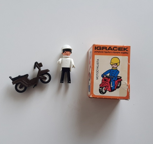 IGRÁČEK motocyklista — foto 2