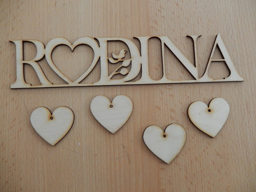Nápis rodina - dřevěná dekorace — foto 2