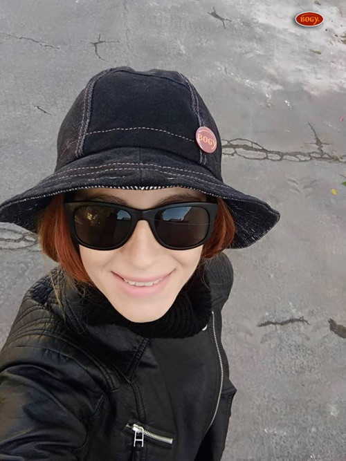 Dámský recy klobouk s vlnitou krempou a plackou — foto 6